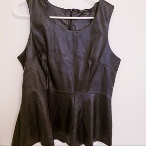 Black camisoles top.